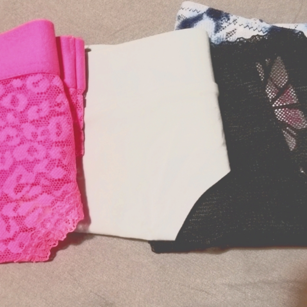 BRAND NEW! 4 PINK Victoria Secret Thongs